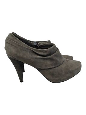 Me Too Sage Gray Suede Ruched Ankle Shooties Heeled Pumps 9.5